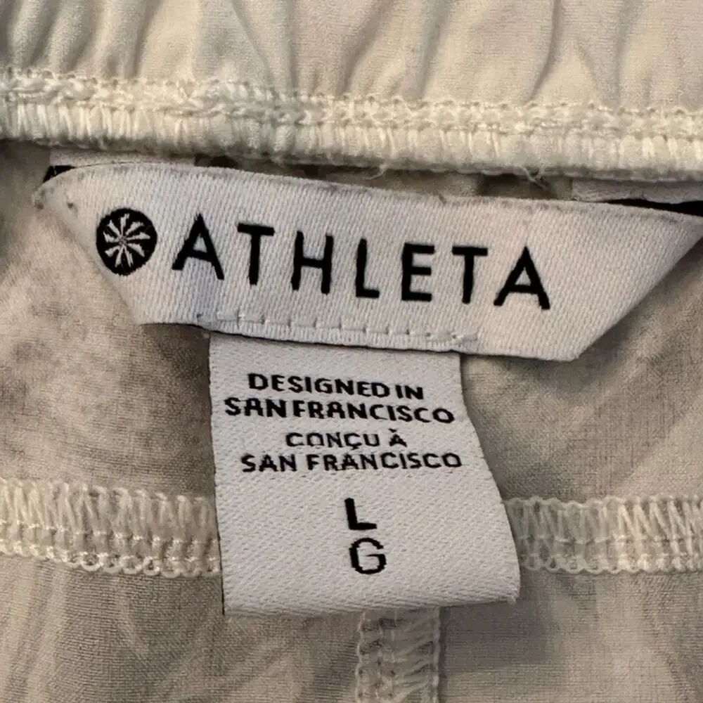 Athleta All Activity Shorts Marble Print Blue Purple White Size Large